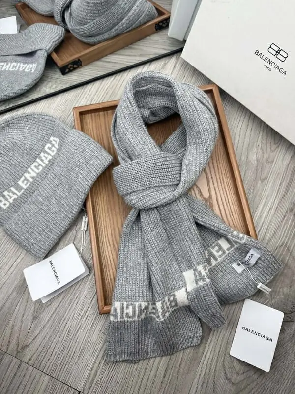 balenciaga hat and echapres set s_12651361